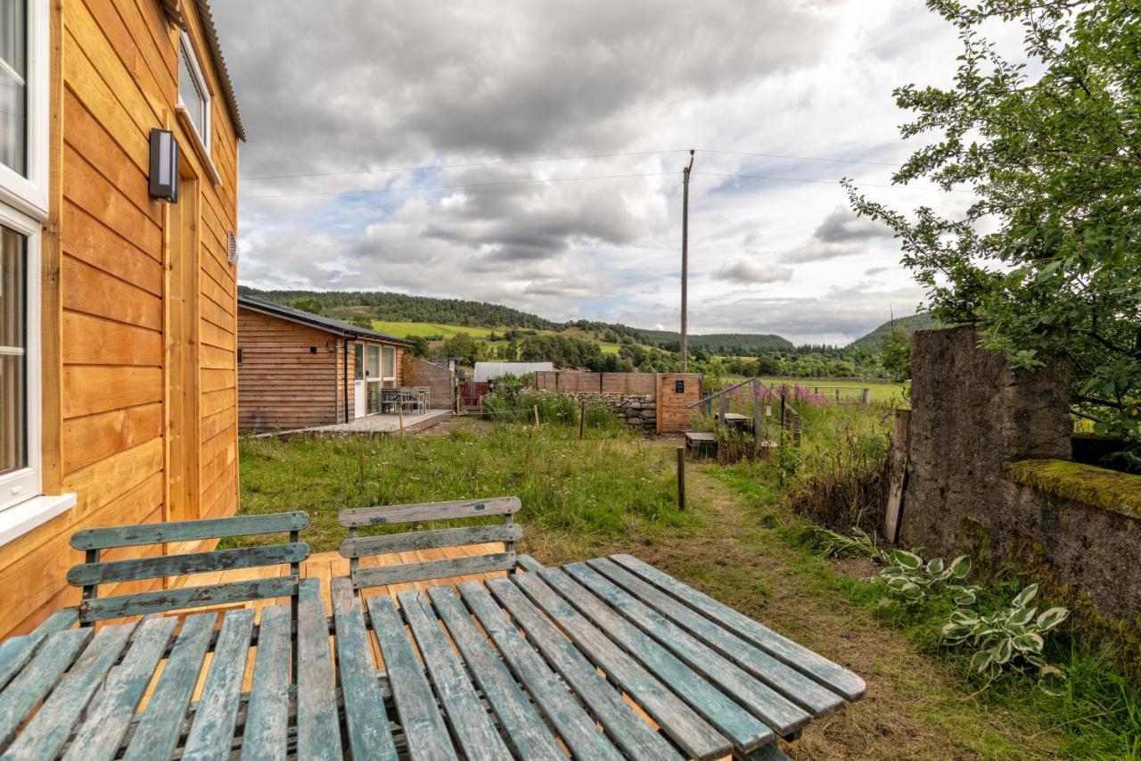 Enchanting Tiny House With Wood Burner And Hot Tub In Cairngorms بالاتر المظهر الخارجي الصورة